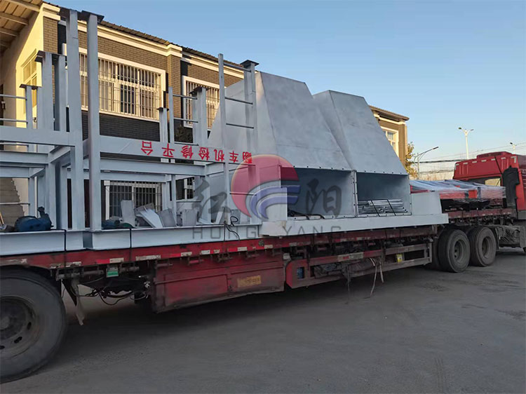 紅陽礦山設(shè)備發(fā)貨：設(shè)備發(fā)貨忙不停，全力以赴為客戶！